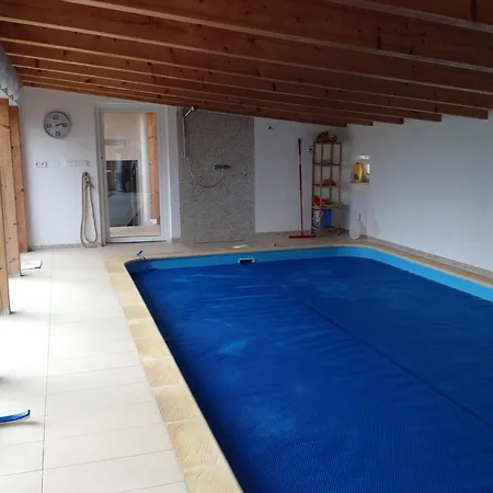 Luxury With Indoor Pool Vila Davle